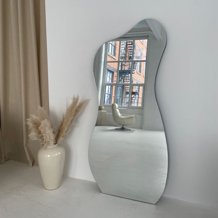 mirror supplier in dubai