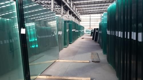 Glass & Mirror Wholesalers in Dubai 2 Glass & Mirror Wholesalers in Dubai